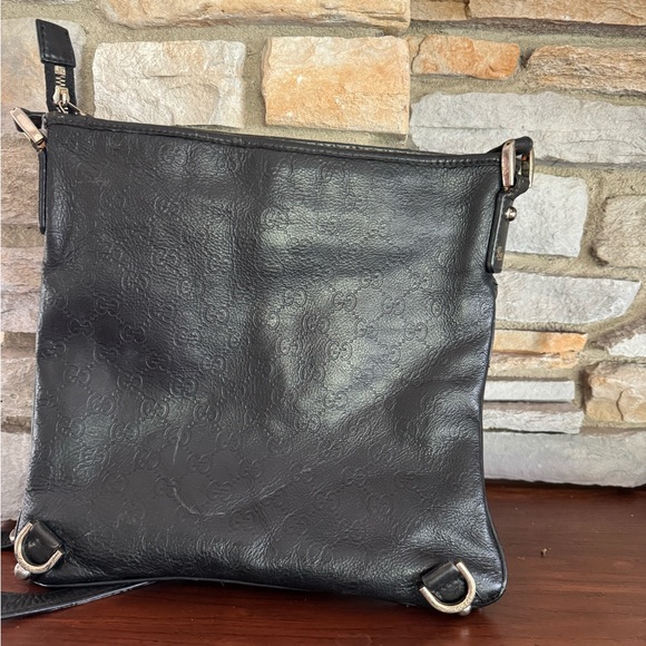 EUC Gucci black side purse - Picture 5 of 5